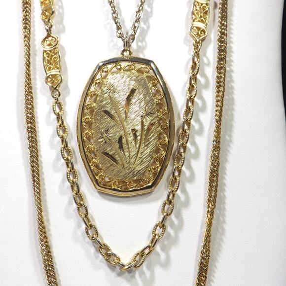 Vintage 3 Strand Necklace, Gold Plated, Goldette Style, Floral Pendant, 1960s - Picture 3 of 9